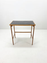 Afbeelding in Gallery-weergave laden, Bijzettafel