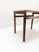Afbeelding in Gallery-weergave laden, Teak Bijzettafel