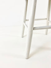 Afbeelding in Gallery-weergave laden, Blauw Gestoffeerd Krukje