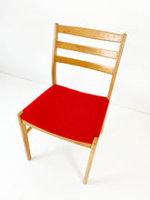 Afbeelding in Gallery-weergave laden, Rood Gestoffeerde Stoel