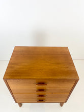 Afbeelding in Gallery-weergave laden, Teak Ladekast