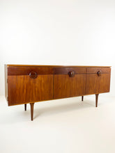 Afbeelding in Gallery-weergave laden, Mid-century Dressoir