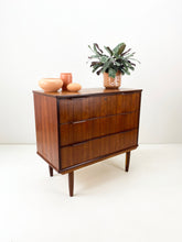 Afbeelding in Gallery-weergave laden, Deens Teak Ladekast / Commode