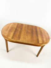 Afbeelding in Gallery-weergave laden, Teak Hugo Troeds Eettafel