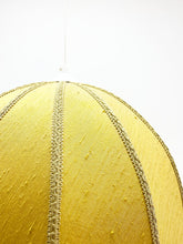 Afbeelding in Gallery-weergave laden, Stoffen Oker Gele Kroonluchter