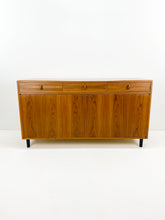 Afbeelding in Gallery-weergave laden, Zweedse Teak Vintage Dressoir, Bertil Fridhagen voor Bodafors