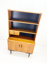 Afbeelding in Gallery-weergave laden, Hugo Troeds Wandkast / Bureau
