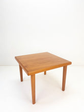 Afbeelding in Gallery-weergave laden, Teak Salontafel