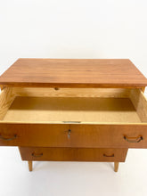 Afbeelding in Gallery-weergave laden, Zweedse Teak Ladekast
