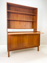 Afbeelding in Gallery-weergave laden, Teak Boekenkast / Wandkast / Keukenkast