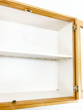 Afbeelding in Gallery-weergave laden, Grenen Hangkast