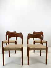 Load image into Gallery viewer, Arne Hovmand-Olsen, Mogens Kold - Eetkamer stoelen (set van 4)