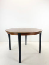 Afbeelding in Gallery-weergave laden, Ronde Teak Eettafel