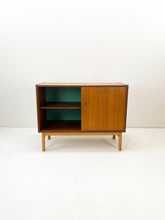Afbeelding in Gallery-weergave laden, Teak Kastje