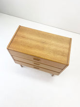 Afbeelding in Gallery-weergave laden, Eiken Vintage Ladekast