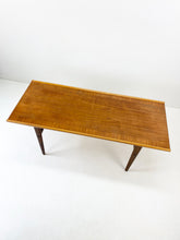 Afbeelding in Gallery-weergave laden, Scandinavische Salontafel