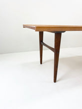 Afbeelding in Gallery-weergave laden, Scandinavische Salontafel