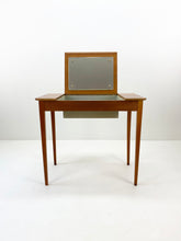 Afbeelding in Gallery-weergave laden, Bureautje/Make-up Tafeltje
