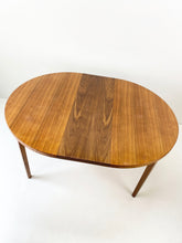 Load image into Gallery viewer, Rode Eetkamertafel