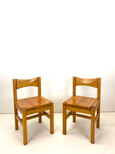 Afbeelding in Gallery-weergave laden, Ilmari Tapiovaara Eettafel Met 4 Stoelen voor Laukaan Pu (Set)