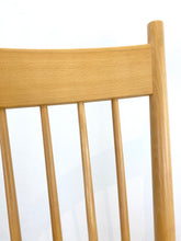 Load image into Gallery viewer, Hans J. Wegner J16 Vintage Schommelstoel
