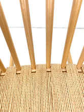 Load image into Gallery viewer, Hans J. Wegner J16 Vintage Schommelstoel