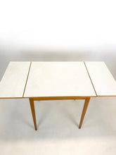 Afbeelding in Gallery-weergave laden, Edsbyverken Eettafel, uitschuifbaar