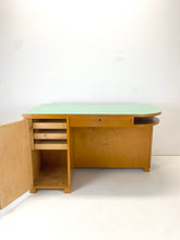 Afbeelding in Gallery-weergave laden, Zweedse Vintage Bureau