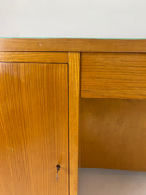 Afbeelding in Gallery-weergave laden, Zweedse Vintage Bureau