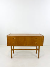 Afbeelding in Gallery-weergave laden, Vintage Kastje