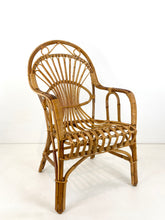 Afbeelding in Gallery-weergave laden, Rotan Stoel