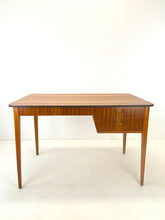 Afbeelding in Gallery-weergave laden, Teak Bureau