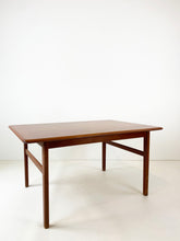 Afbeelding in Gallery-weergave laden, Grote Teak Salontafel