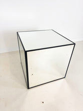 Afbeelding in Gallery-weergave laden, Vintage Ikea Mirror Table
