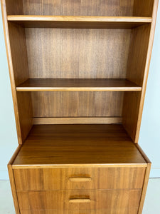 Smalle Teak Wandkast