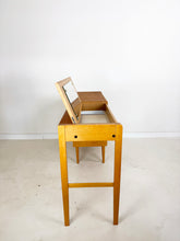 Afbeelding in Gallery-weergave laden, Vintage Kaptafel / Ladekast combi
