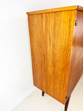 Afbeelding in Gallery-weergave laden, Vintage Highboard / Dressoir
