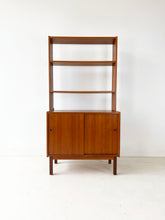 Afbeelding in Gallery-weergave laden, Scandinavische Vintage Boekenkast / Wandkast
