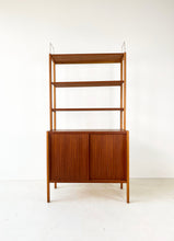 Afbeelding in Gallery-weergave laden, Bodafors Teak Boekenkast (sold separately)
