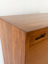 Load image into Gallery viewer, Vintage Scandinavisch Archievkast
