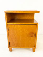 Load image into Gallery viewer, Zweeds Vintage Nachtkastje
