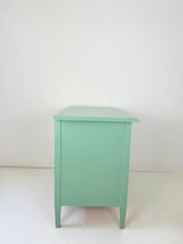 Afbeelding in Gallery-weergave laden, Opgeknapte Vintage Commode / Ladekast
