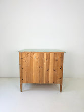 Afbeelding in Gallery-weergave laden, Opgeknapte Vintage Commode / Ladekast
