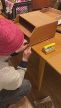 Video laden en afspelen in Gallery-weergave, Furniture restoration workshop - December 4th &amp; 11th (18:00 - appr. 21:30)
