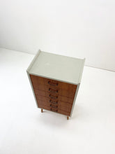 Load image into Gallery viewer, &lt;transcy&gt;Small Chest of Drawers&lt;/transcy&gt;
